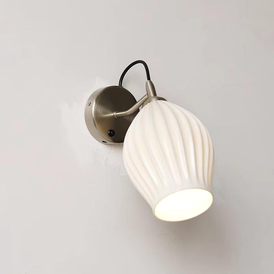 Ceramic Ribbed Wall light - Vakkerlight