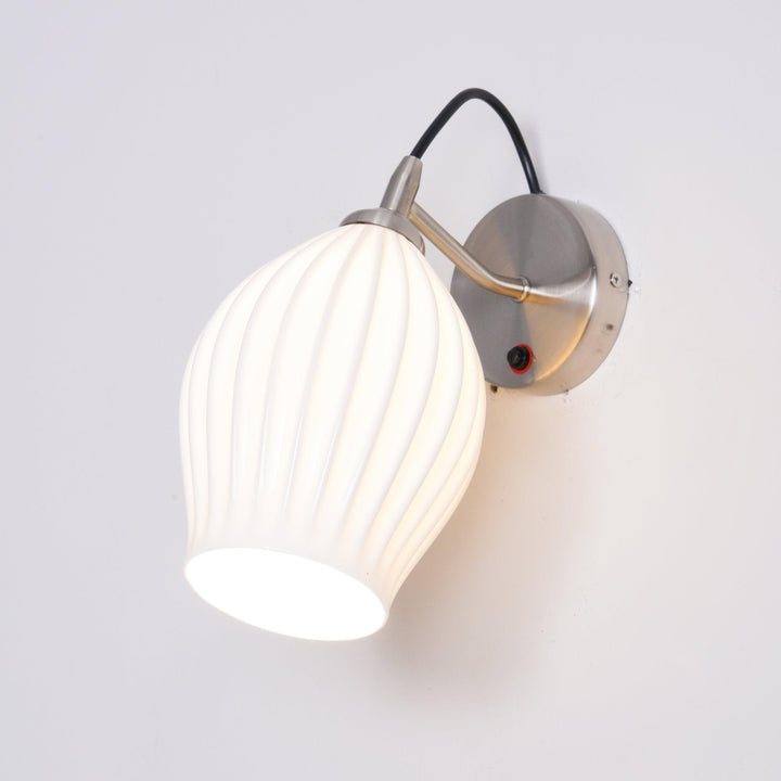 Ceramic Ribbed Wall light - Vakkerlight