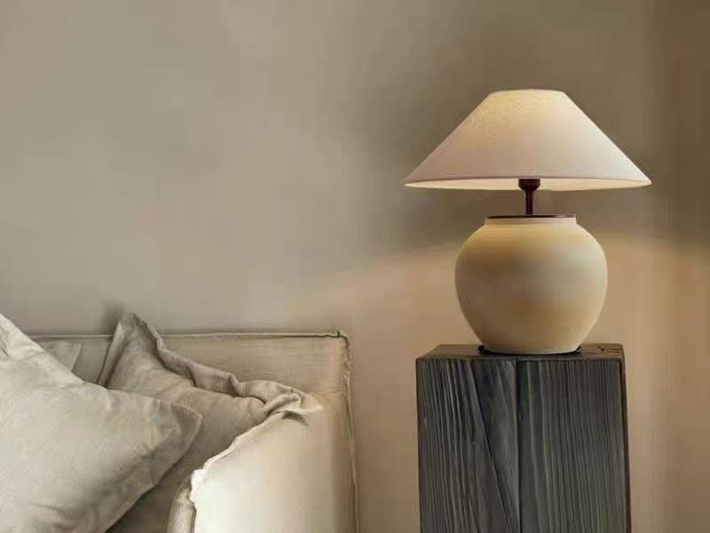 Decker Table Lamp - Vakkerlight