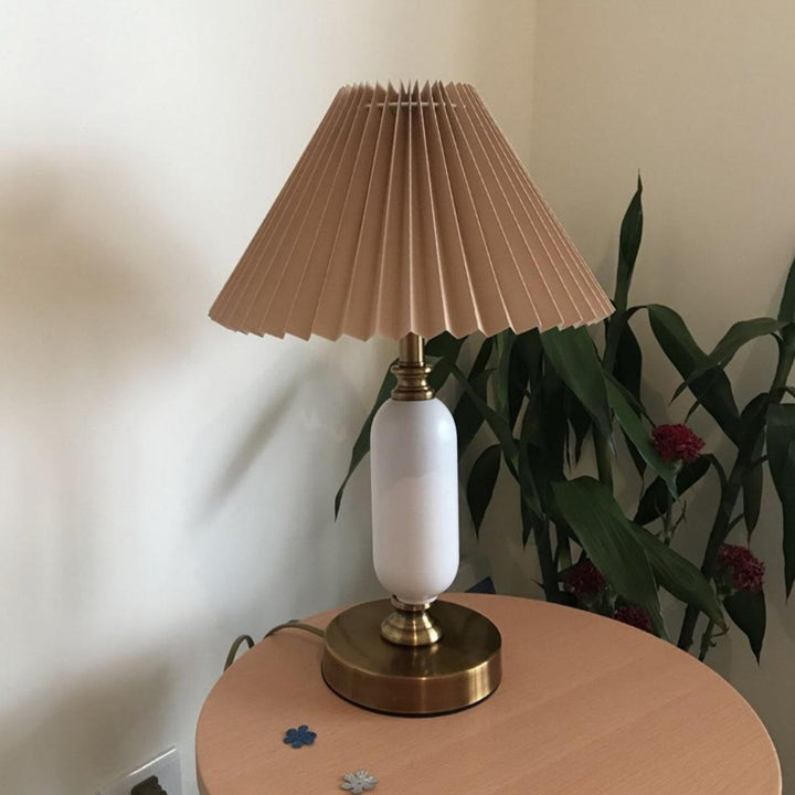 Classic Antique Table Lamp - Vakkerlight