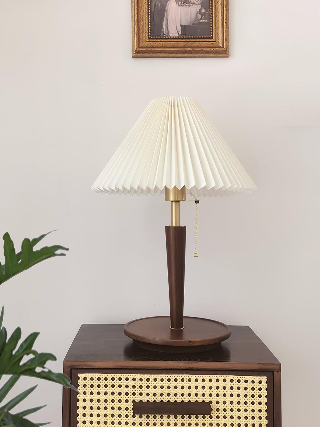 Cone Pleated Fabric Table Lamp - Vakkerlight