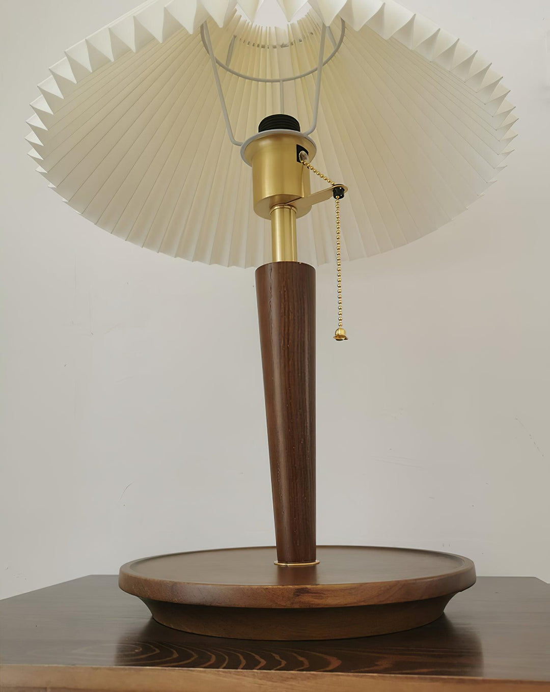 Cone Pleated Fabric Table Lamp - Vakkerlight