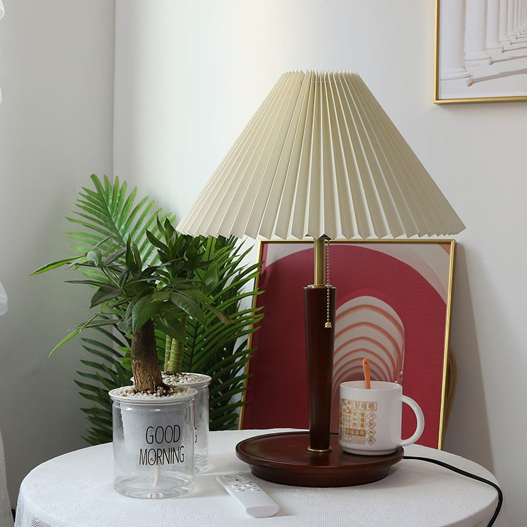 Cone Pleated Fabric Table Lamp - Vakkerlight