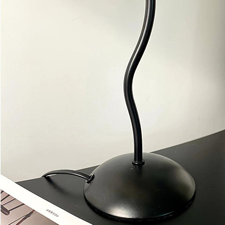 Cora Table Lamp - Vakkerlight