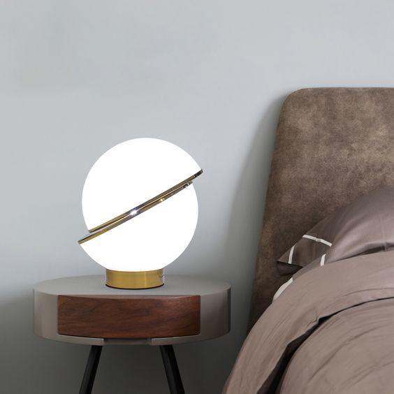 Crescent Table Lamp - Vakkerlight