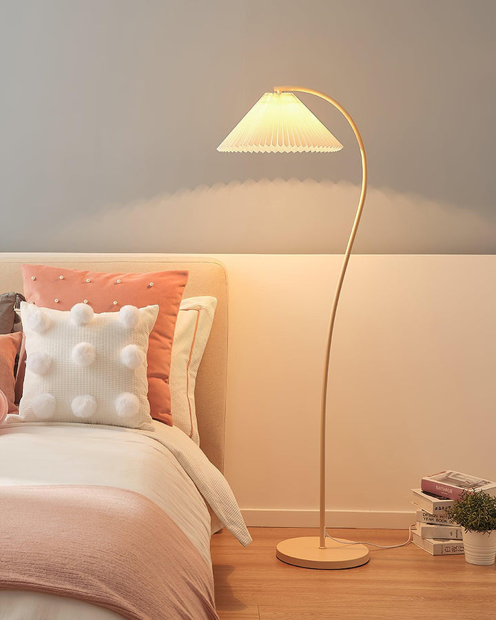 Crescini Pleated Floor Lamp - Vakkerlight