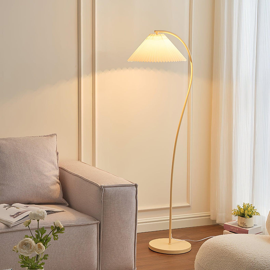 Crescini Pleated Floor Lamp - Vakkerlight