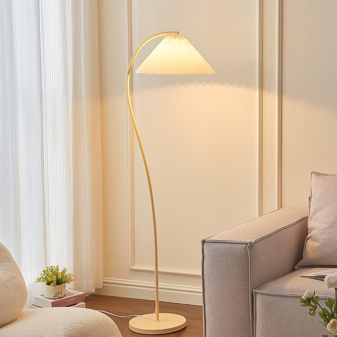 Crescini Pleated Floor Lamp - Vakkerlight