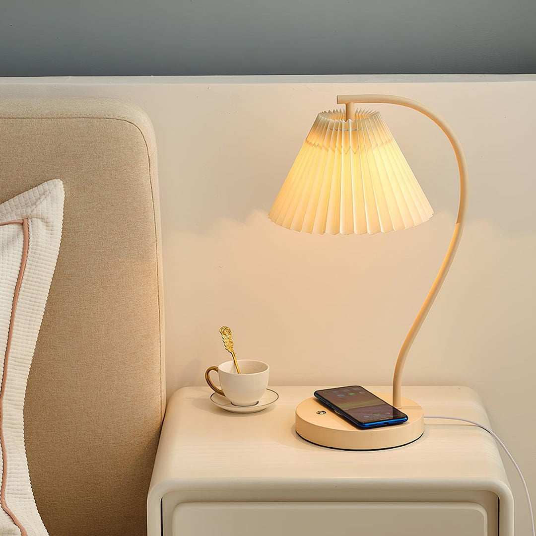 Crescini Pleated Table Lamp - Vakkerlight