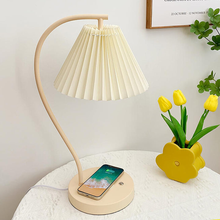 Crescini Pleated Table Lamp - Vakkerlight