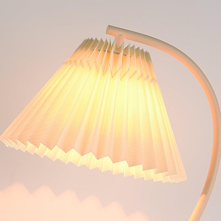 Crescini Pleated Table Lamp - Vakkerlight