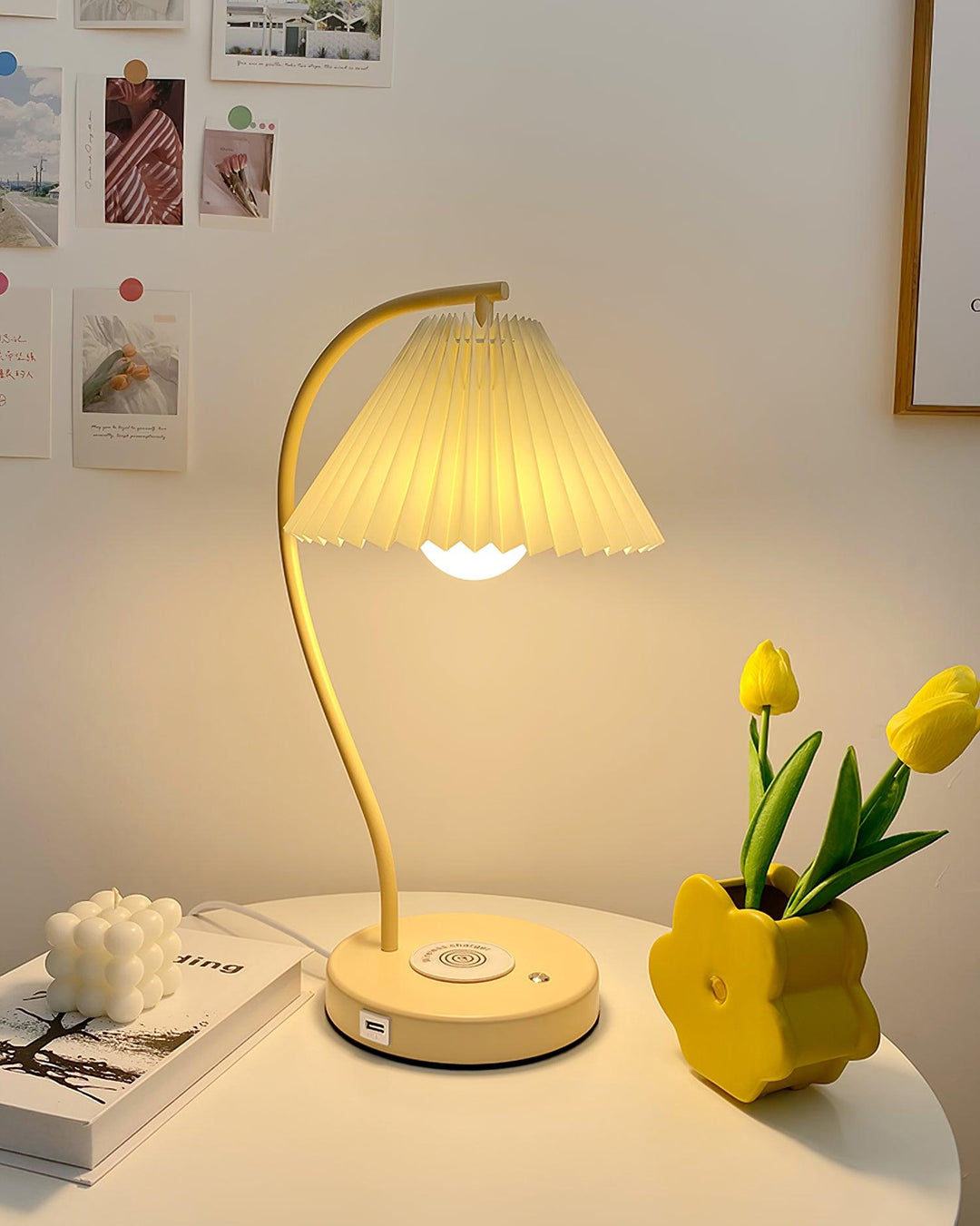 Crescini Pleated Table Lamp - Vakkerlight