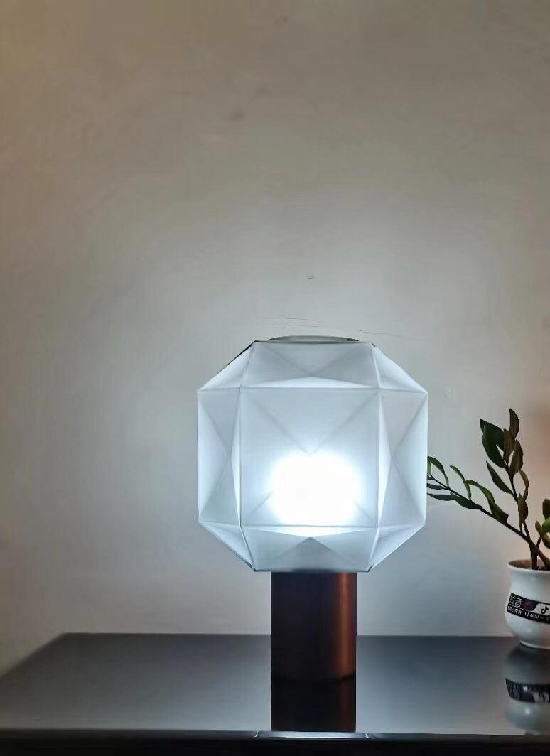 Cubo Table Lamp - Vakkerlight