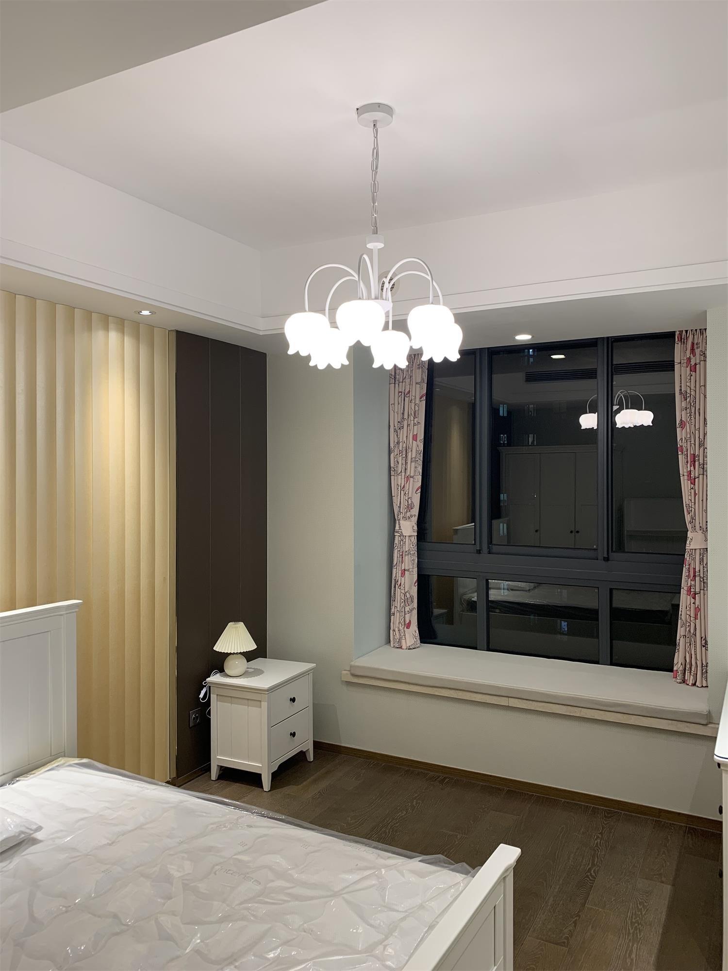 Curved Arm Bell Chandelier – Vakkerlight