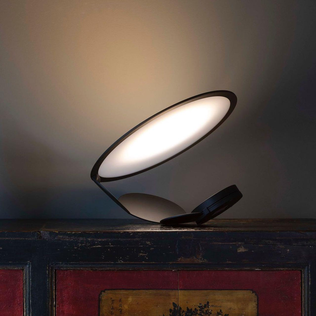 Cut Table Lamp - Vakkerlight