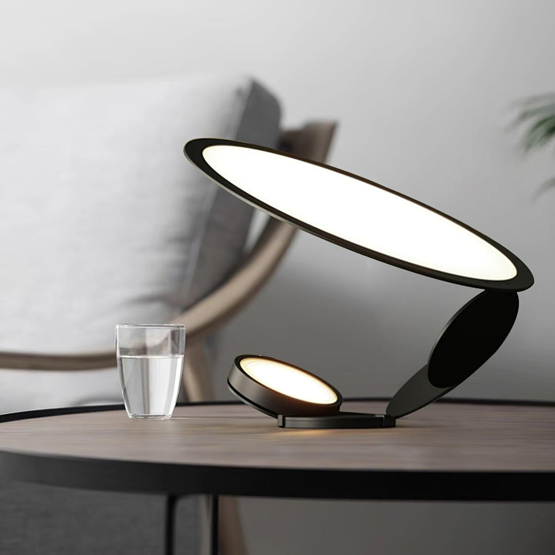 Cut Table Lamp - Vakkerlight