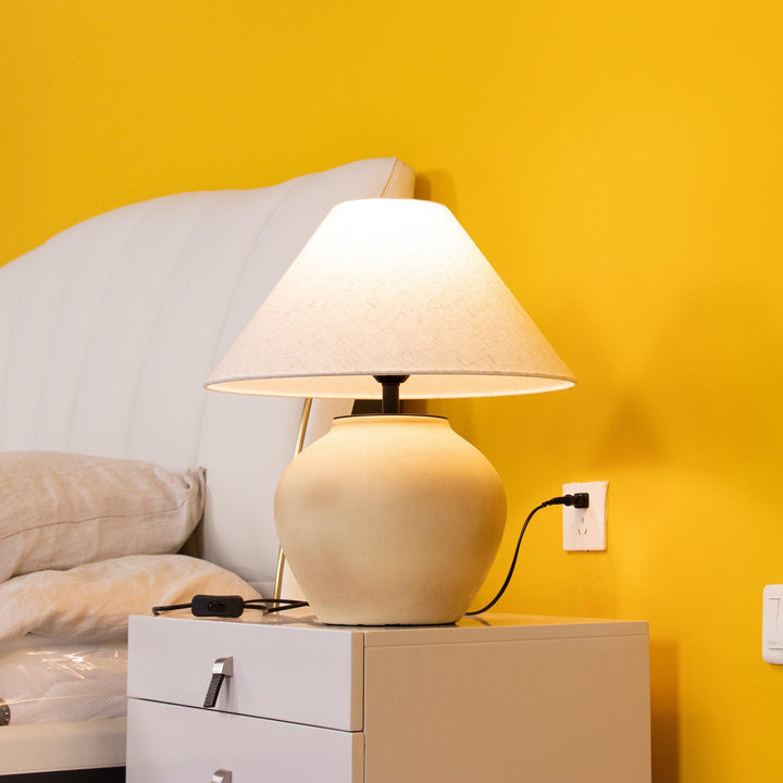 Decker Table Lamp - Vakkerlight