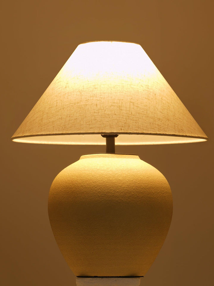 Decker Table Lamp - Vakkerlight