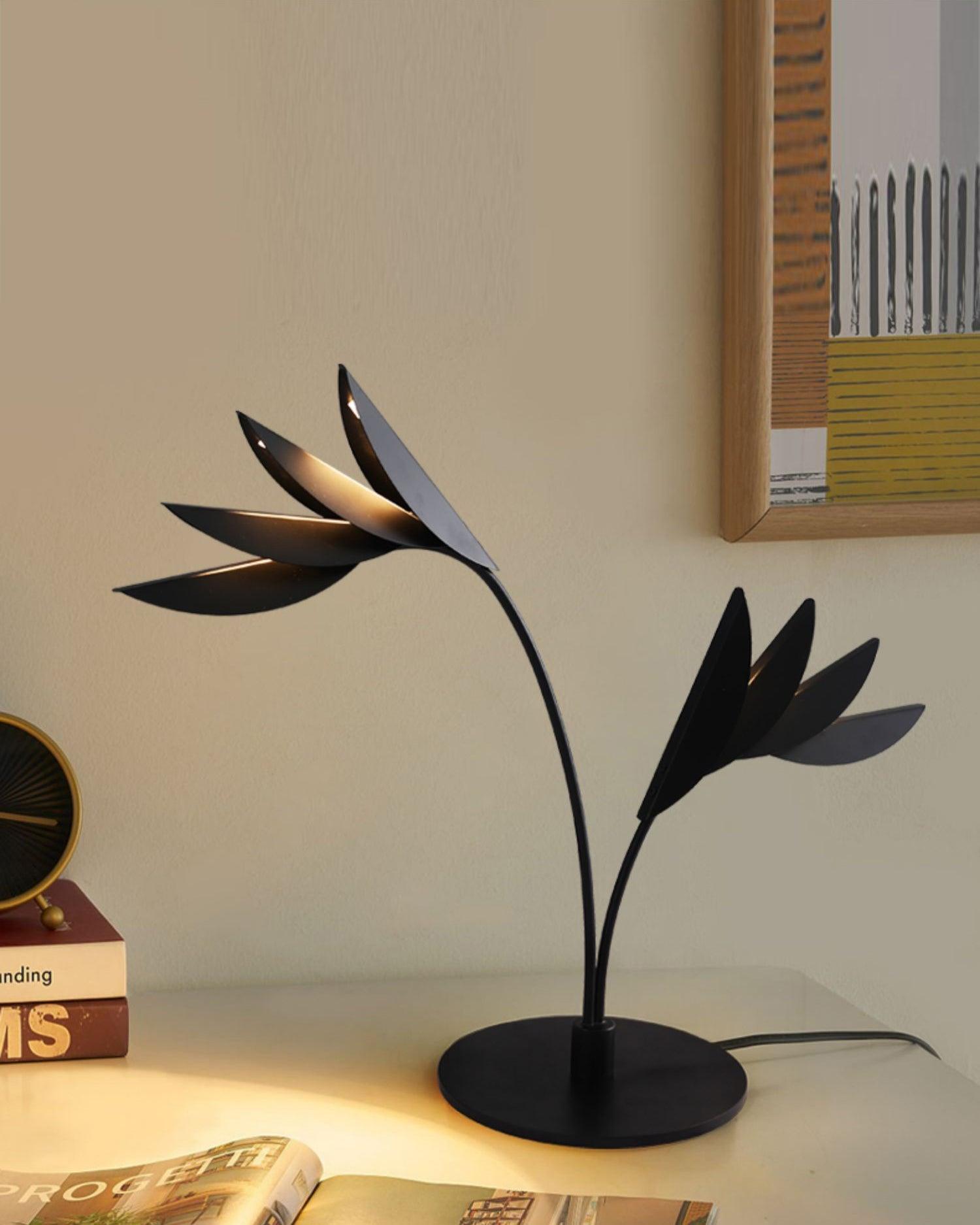 Double Leaf Table Lamp – Vakkerlight