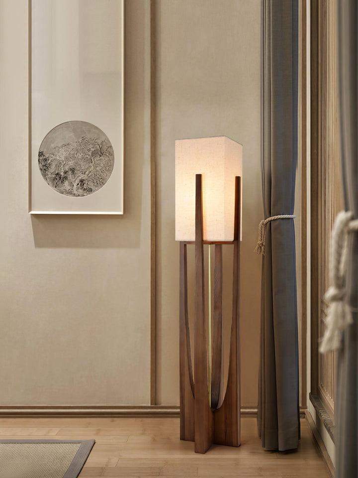 Fairbanks Floor Lamp - Vakkerlight