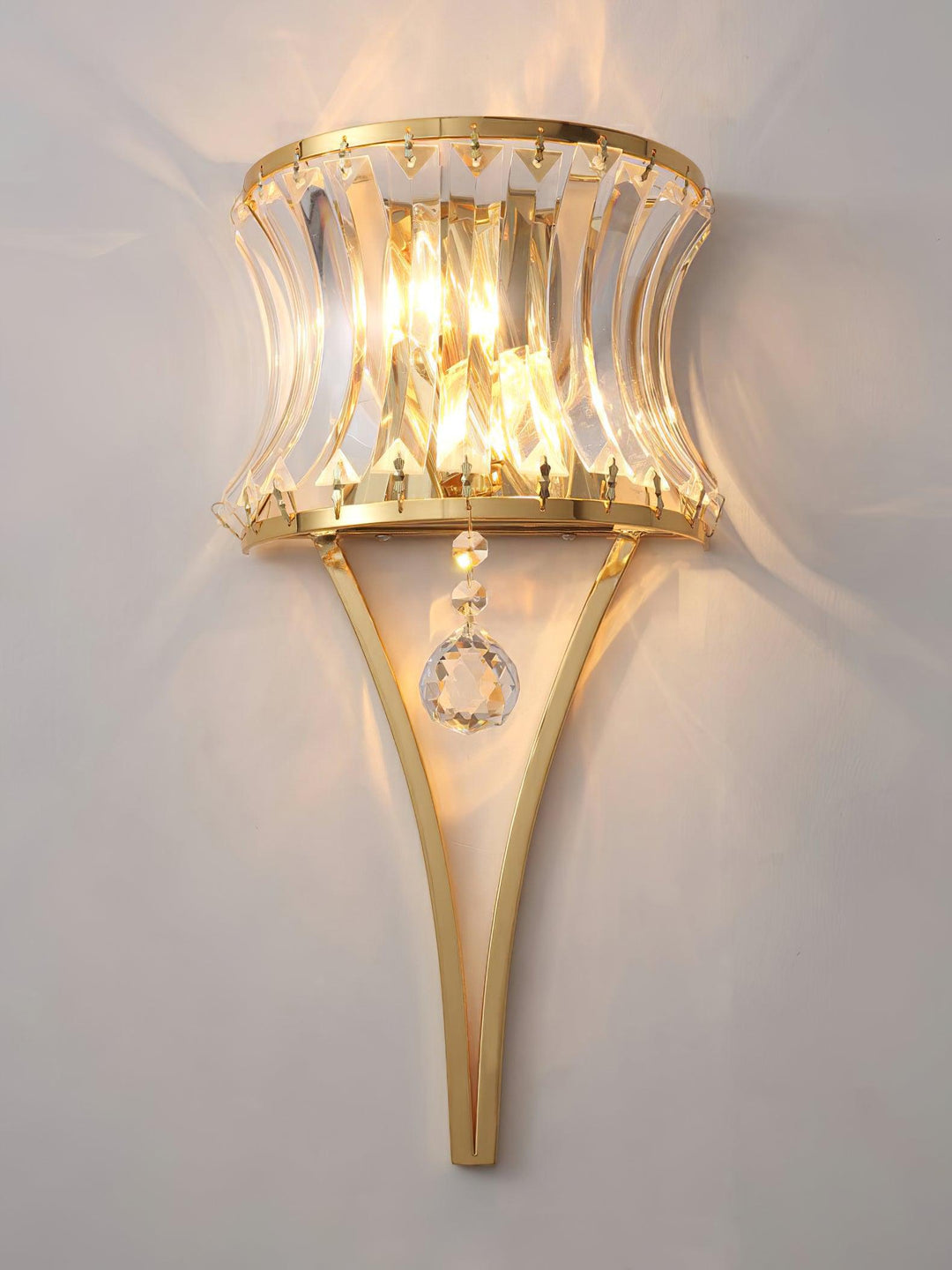 Fantania Wall Lamp - Vakkerlight