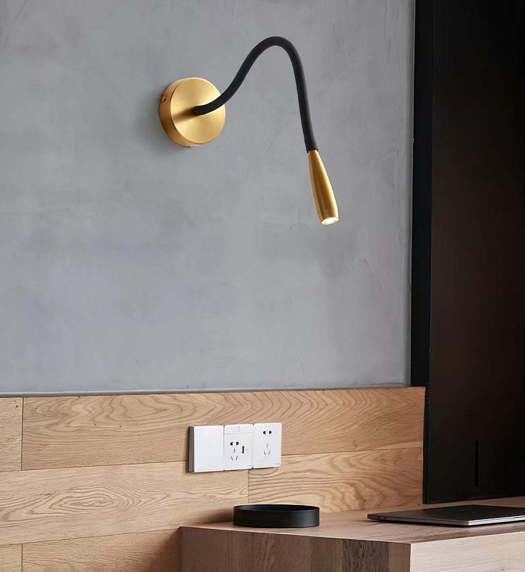 Flexi Hose Wall Light - Vakkerlight