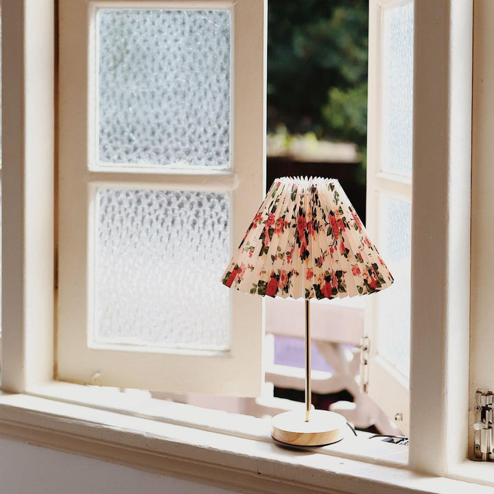 Flores Table Lamp - Vakkerlight