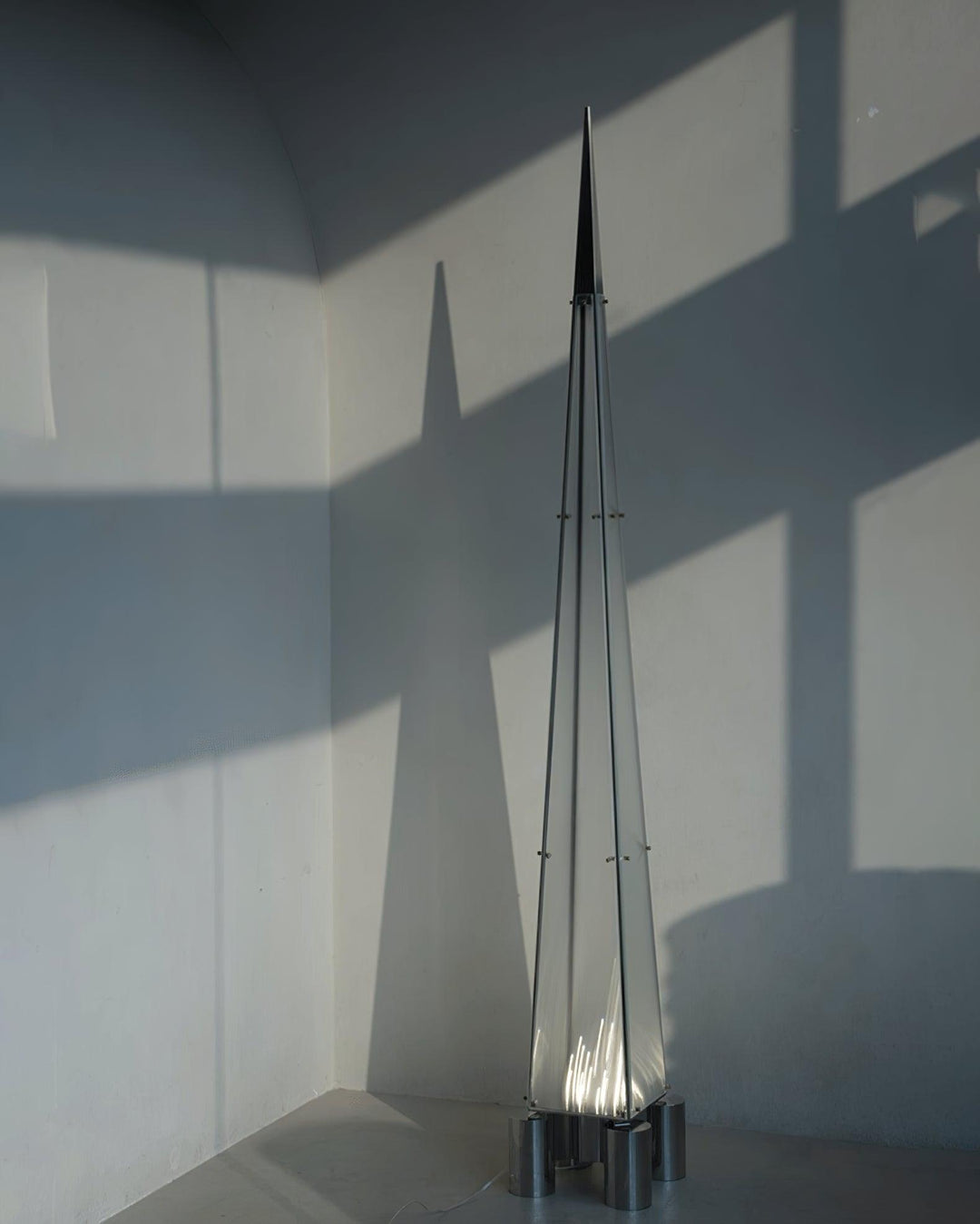 Fragment Floor Lamp - Vakkerlight