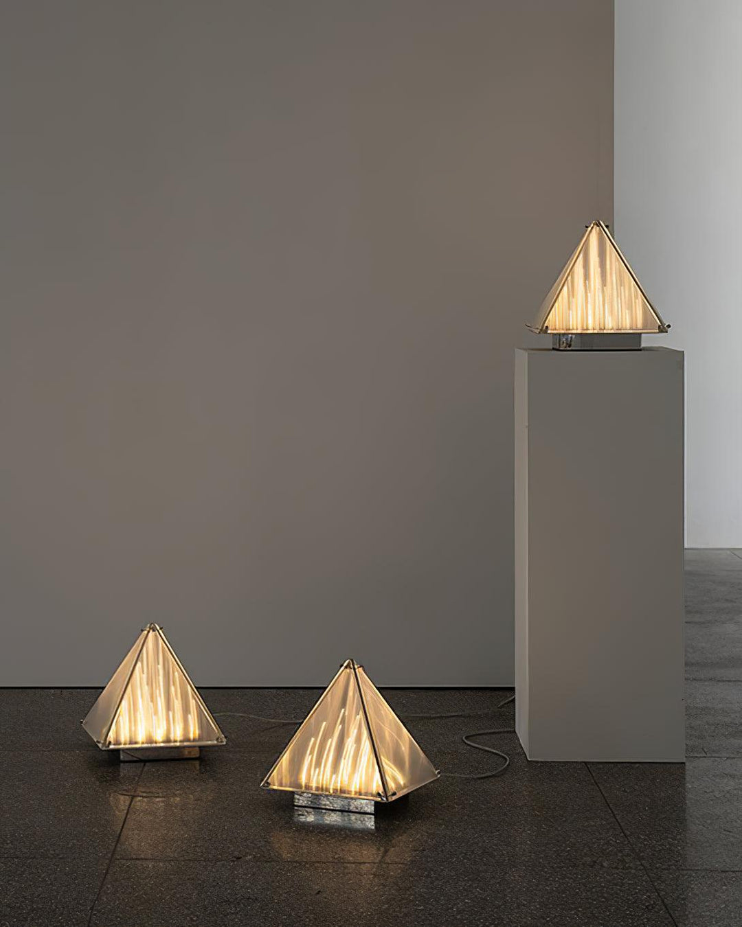 Fragment Table Lamp - Vakkerlight