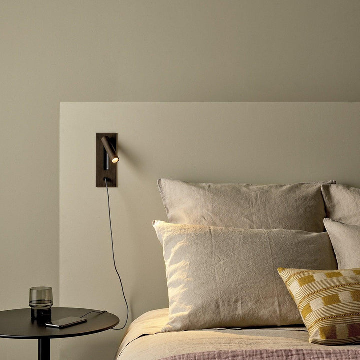 Folded Back Bedside Wall Lamp - Vakkerlight