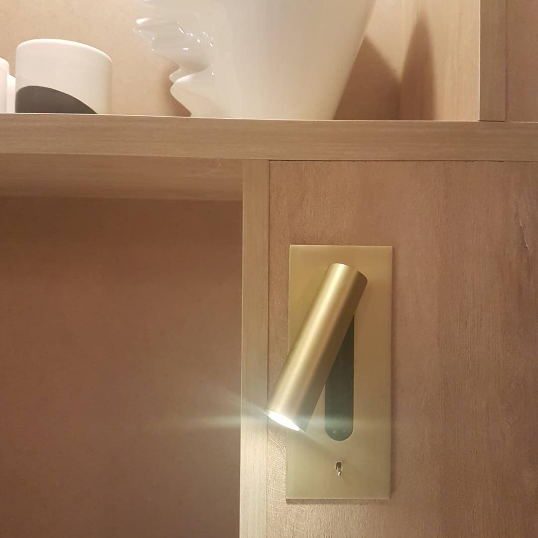 Folded Back Bedside Wall Lamp - Vakkerlight