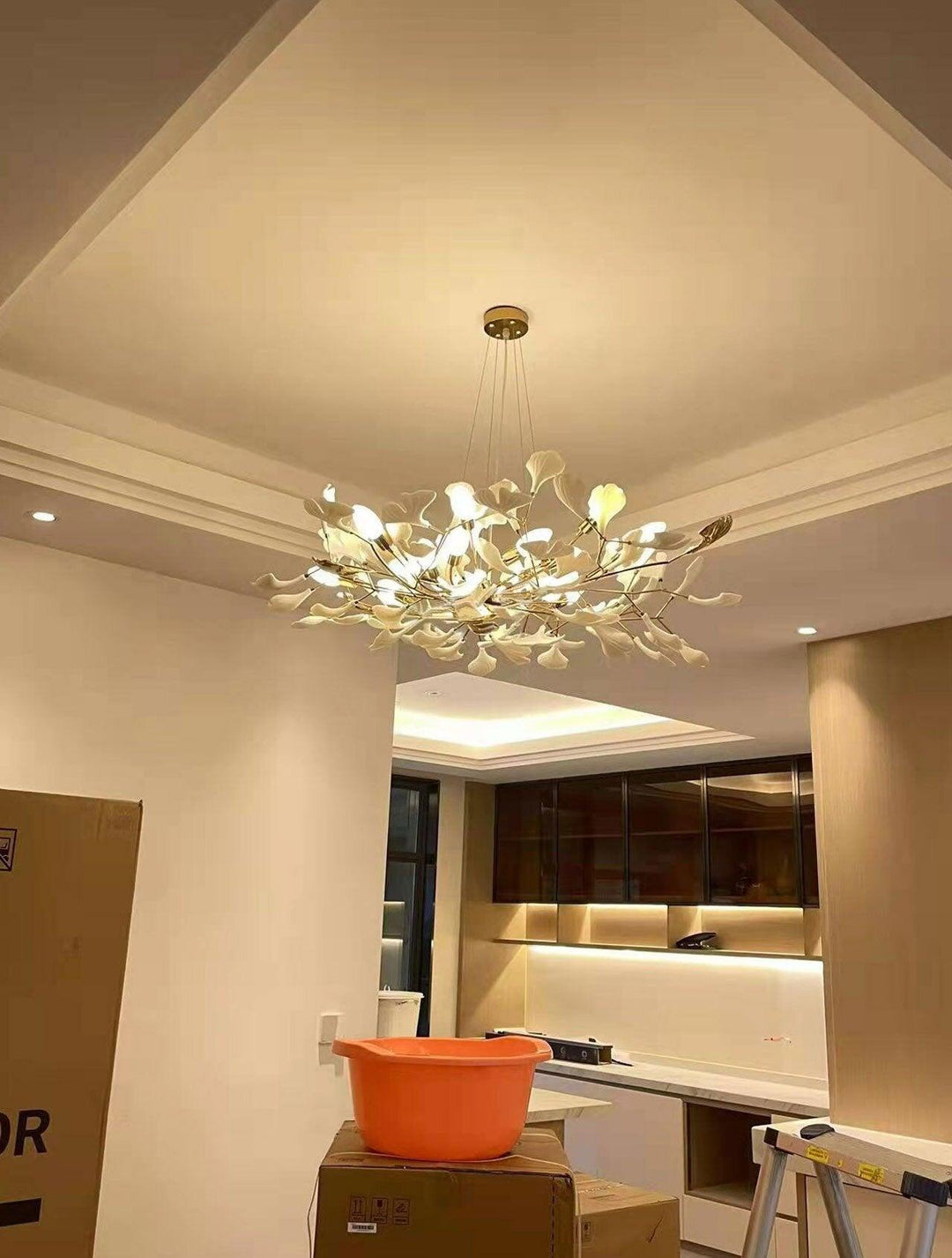 Gingko Chandelier B - Vakkerlight