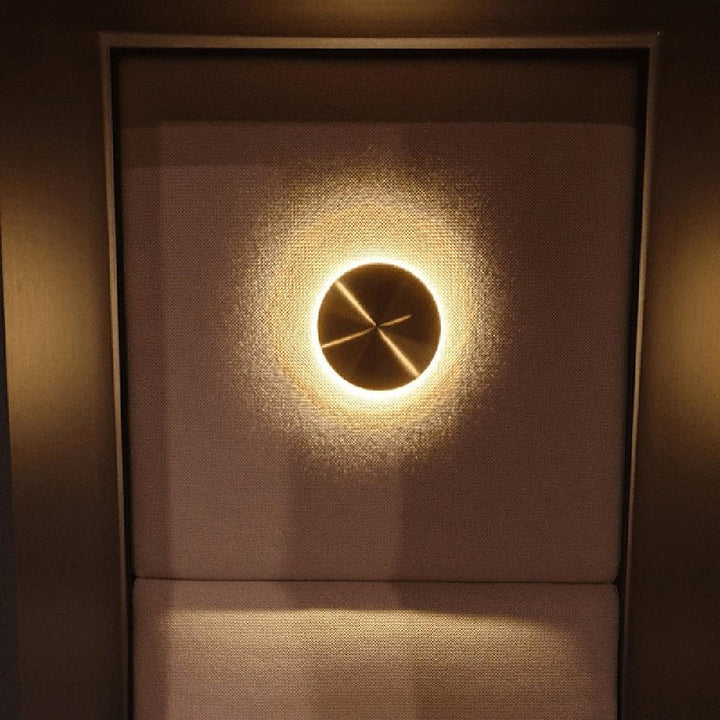 Gossa Wall Lamp - Vakkerlight