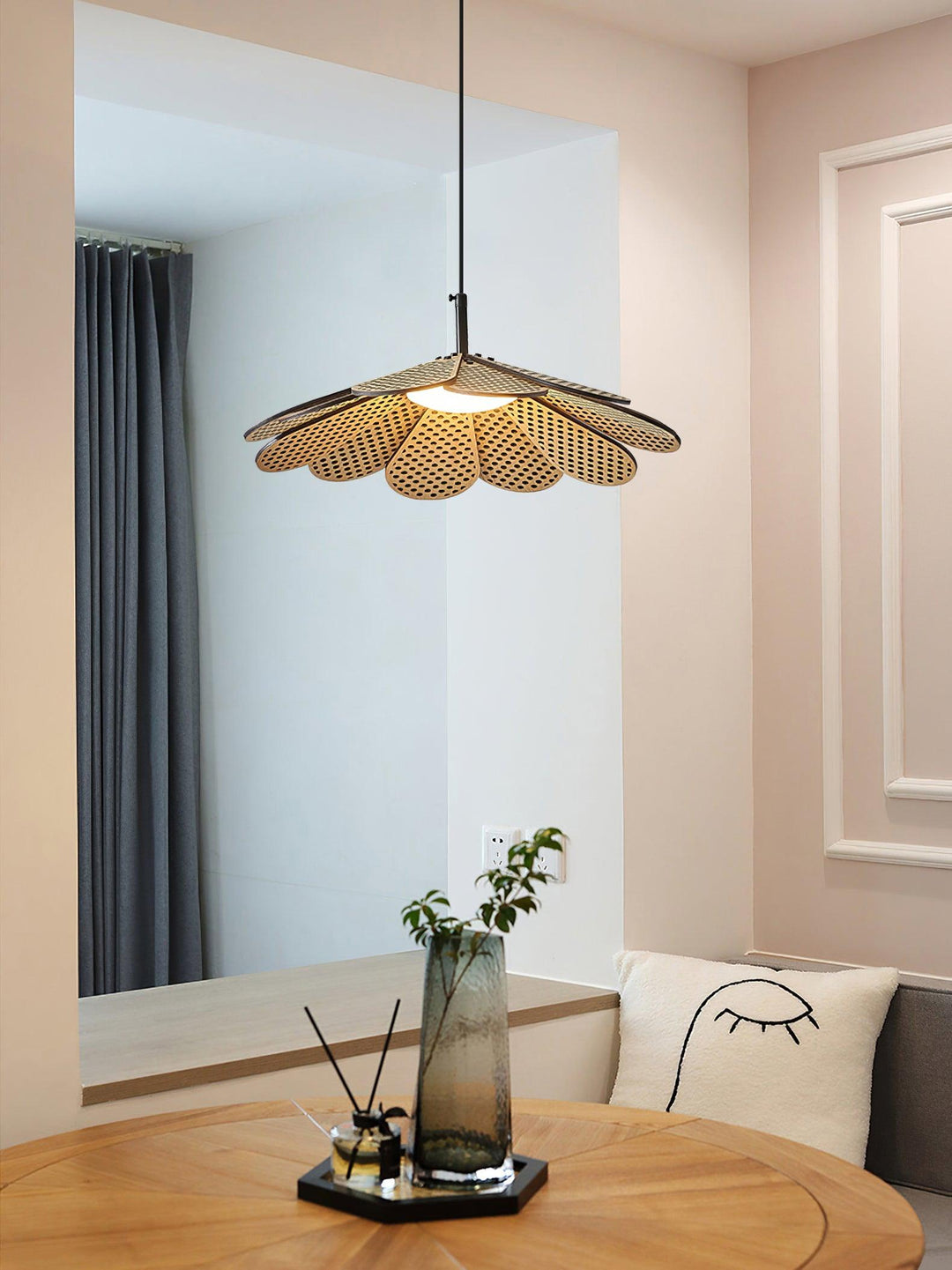 Hollyhock Pendant Light - Vakkerlight