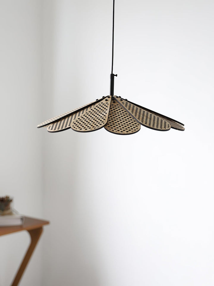 Hollyhock Pendant Light - Vakkerlight