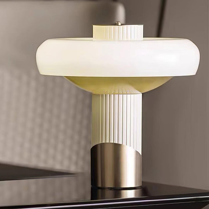 Ilayda Table Lamp - Vakkerlight