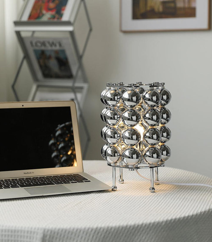 Kare Table Lamp - Vakkerlight