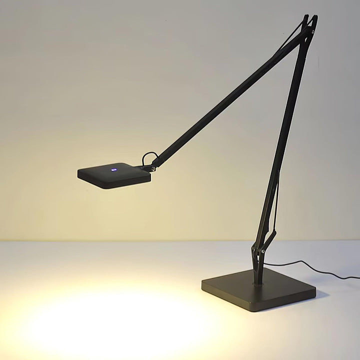 Edge Table Lamp - Vakkerlight