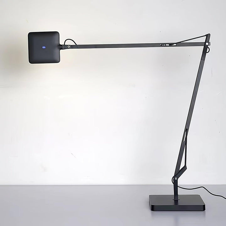 Edge Table Lamp - Vakkerlight