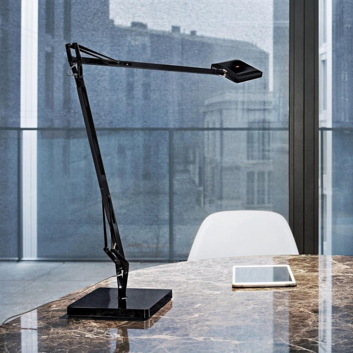 Edge Table Lamp - Vakkerlight