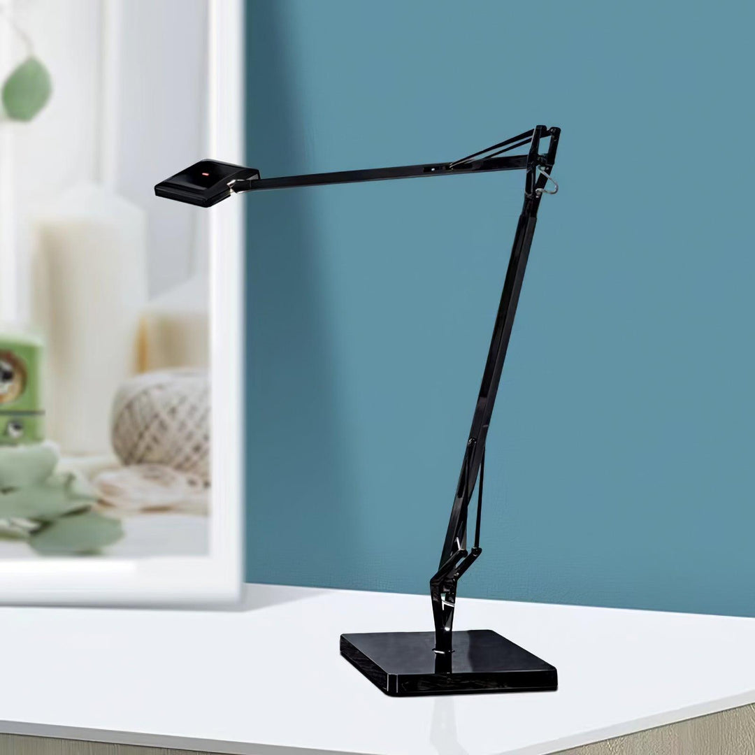 Edge Table Lamp - Vakkerlight