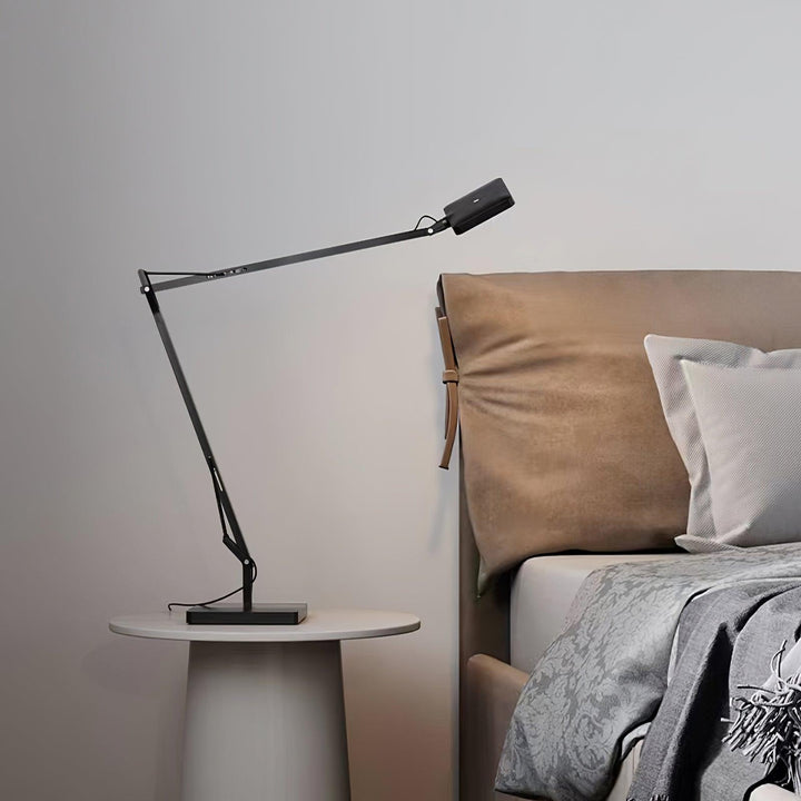 Edge Table Lamp - Vakkerlight