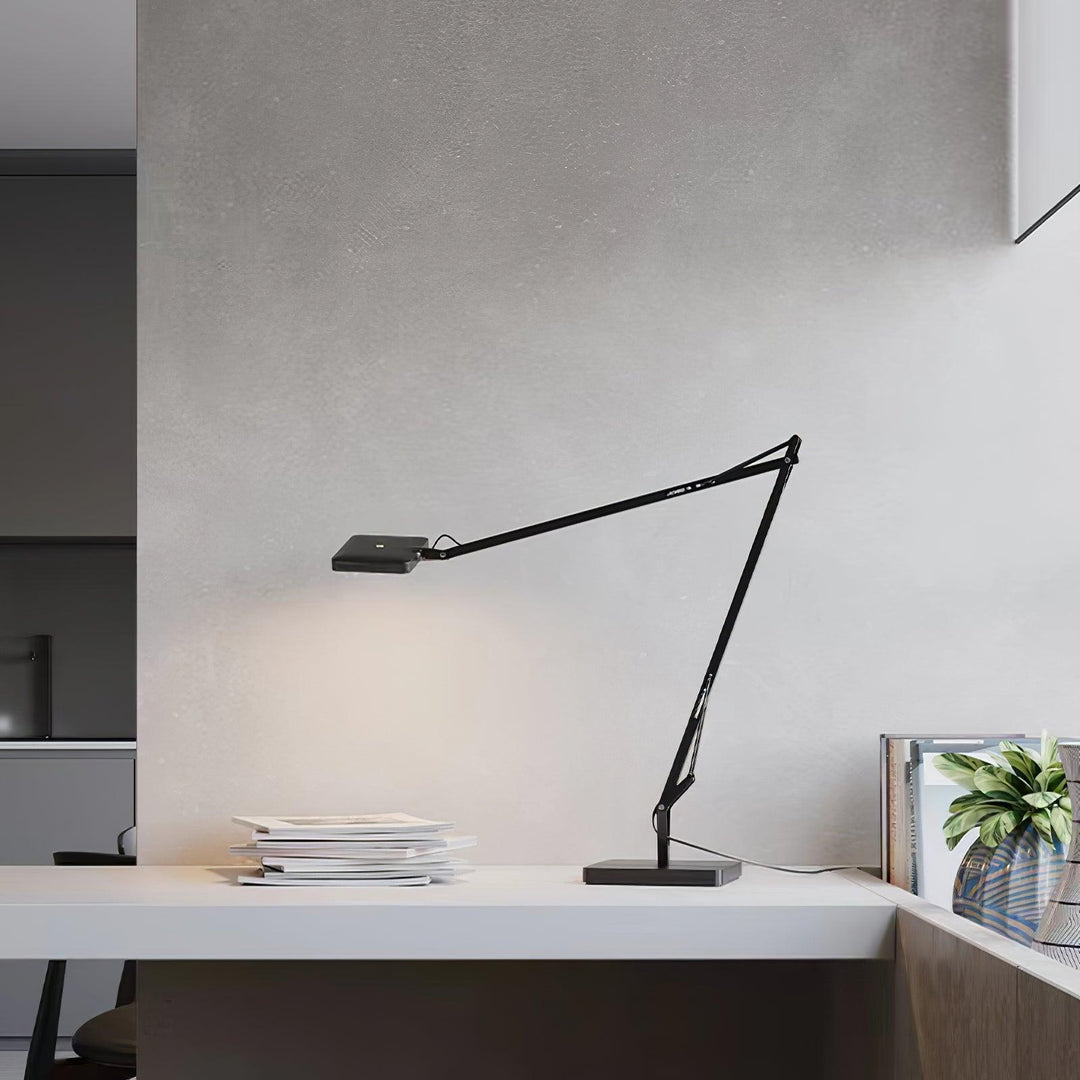 Edge Table Lamp - Vakkerlight