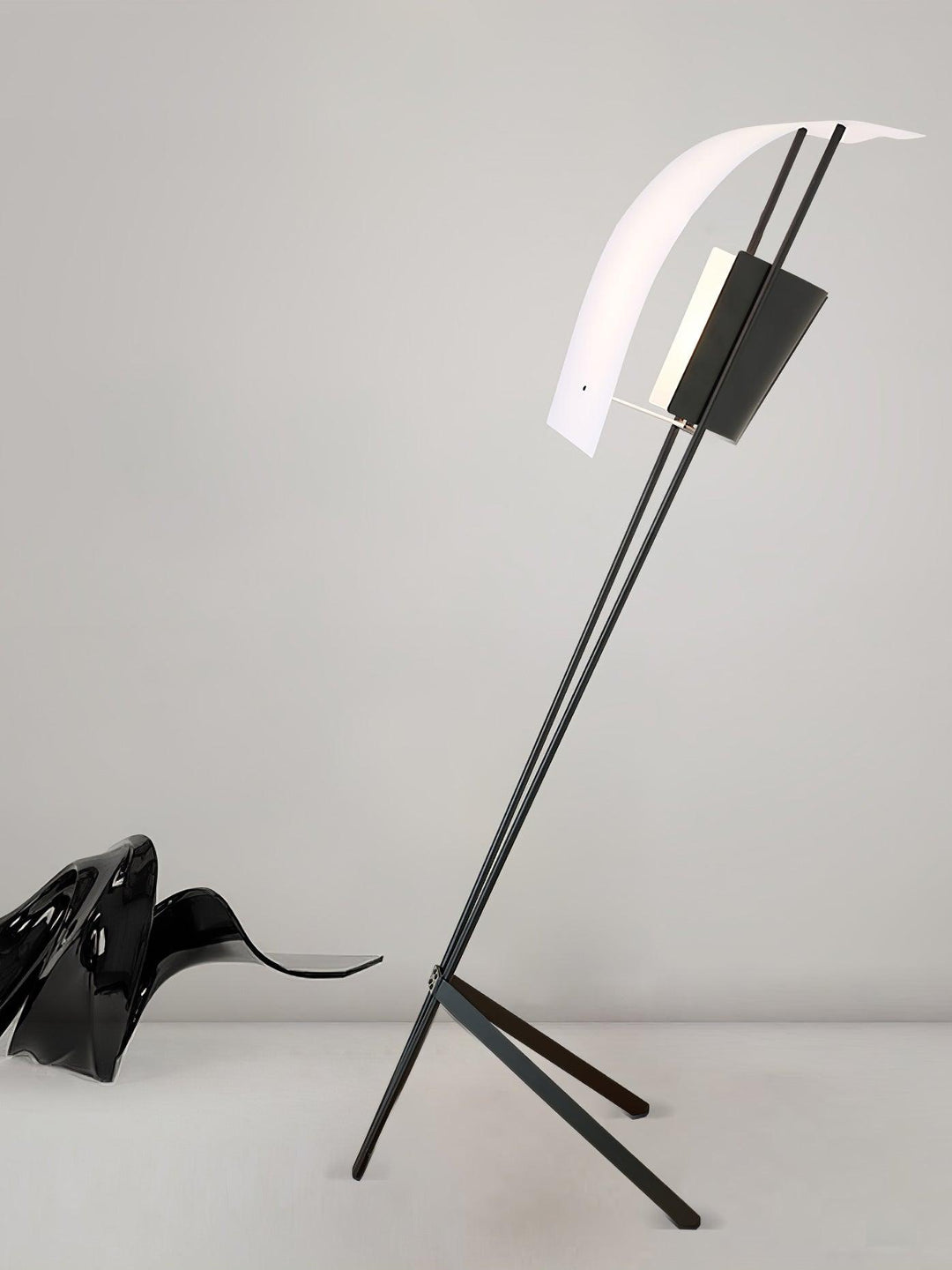 Kite Floor Lamp - Vakkerlight