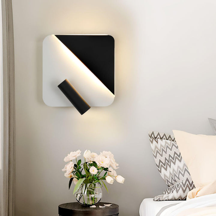 Kneeland Rotatable Wall Lamp - Vakkerlight