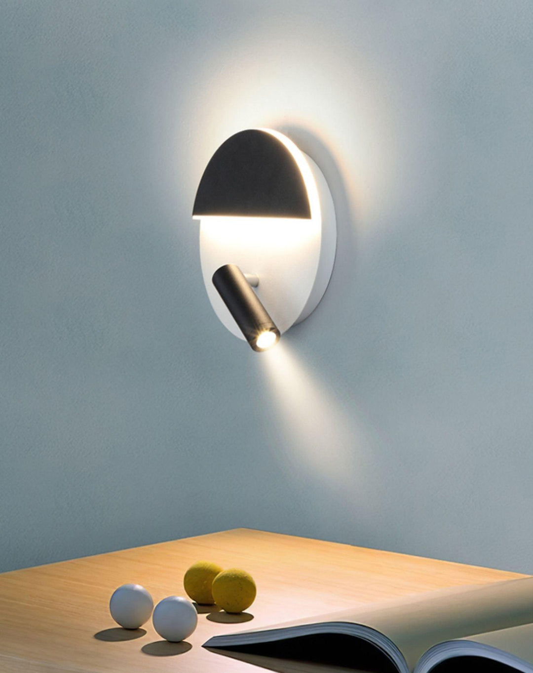 Kneeland Rotatable Wall Lamp - Vakkerlight