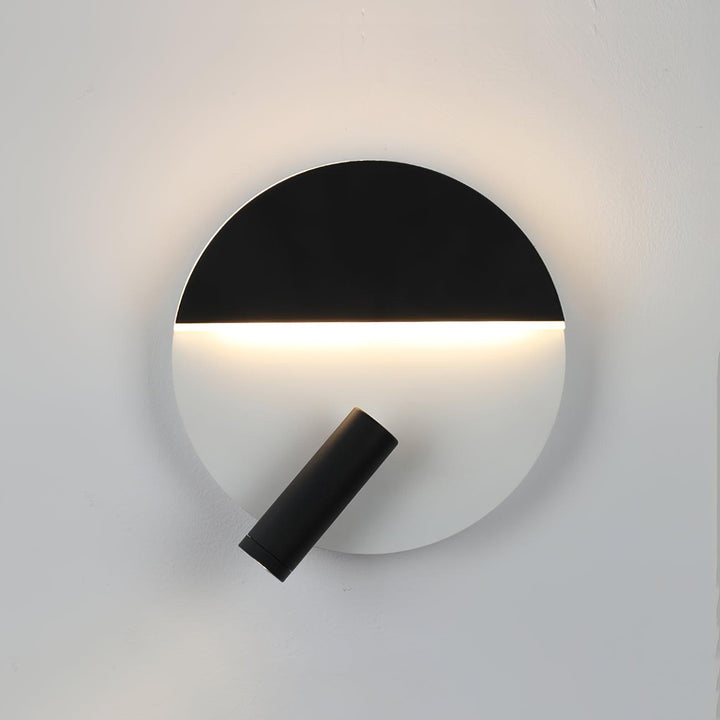 Kneeland Rotatable Wall Lamp - Vakkerlight