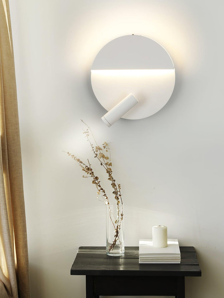 Kneeland Rotatable Wall Lamp - Vakkerlight