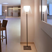 Ktribe Floor Lamp - Vakkerlight