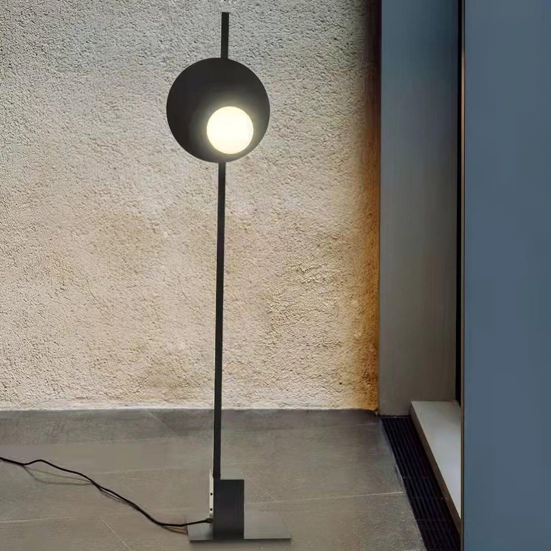 Kwic Floor Lamp - Vakkerlight